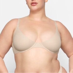 SKIMS - Fits Everybody Plunge Bra